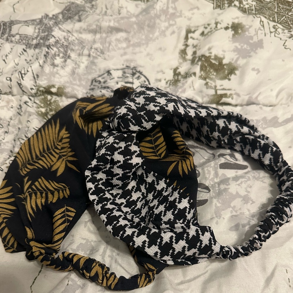 Hair accessories - Picture 10 of 14